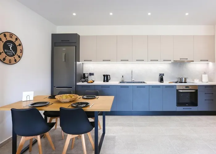 Dione Seaside Apartments
