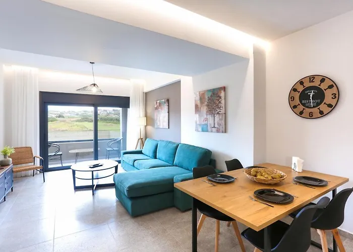 Dione Seaside Apartments