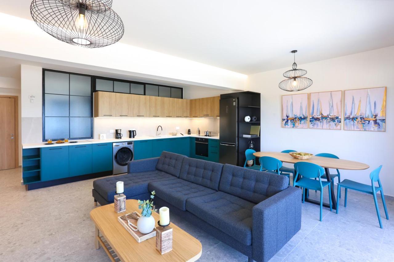 Dione Seaside Apartment Hersonissos (Crete)