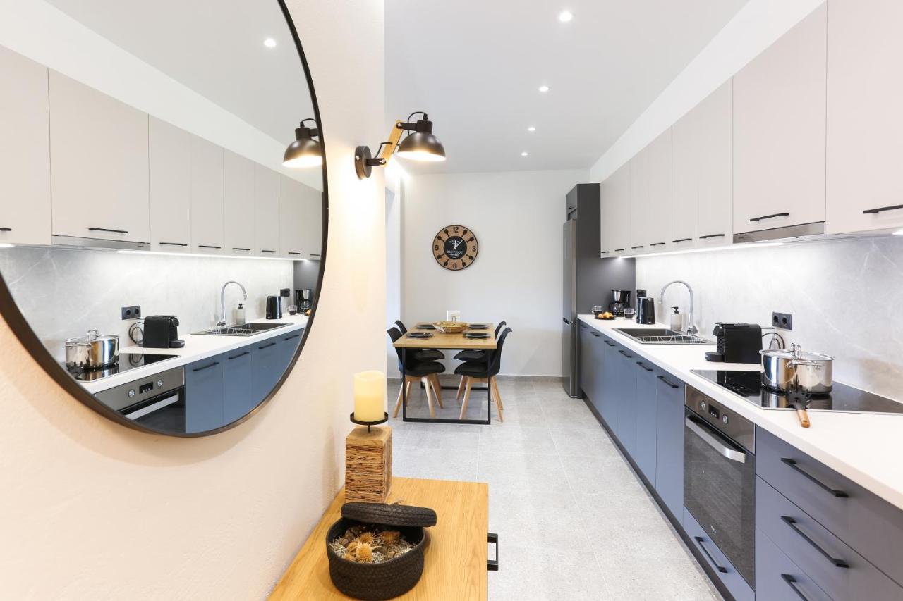 Dione Seaside Apartment